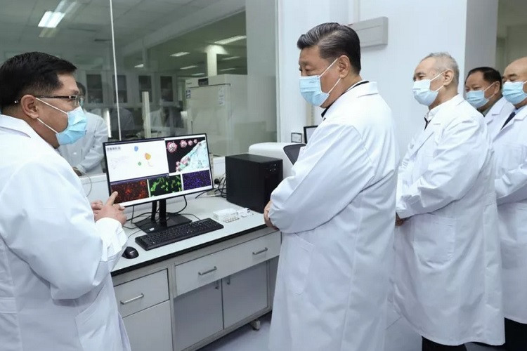 Trung Quốc lần đầu công bố về việc ông Tập Cận Bình tiêm ngừa Covid-19