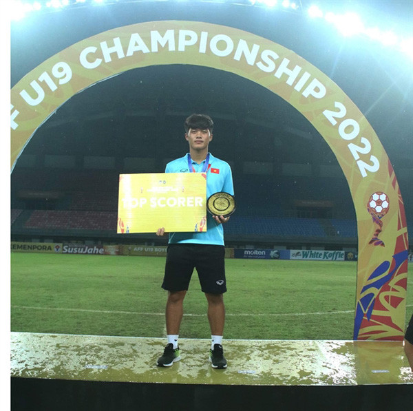 Teen striker Viet proves goalscoring talent