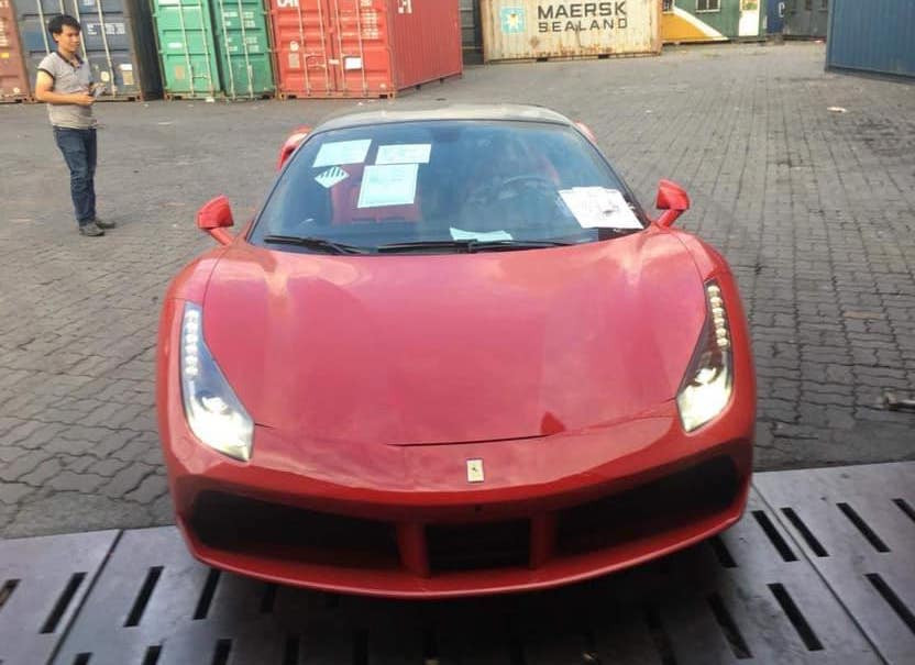 Độ độc và hiếm của siêu xe Ferrari 488 GTB vừa bị tai nạn ở Hà Nội