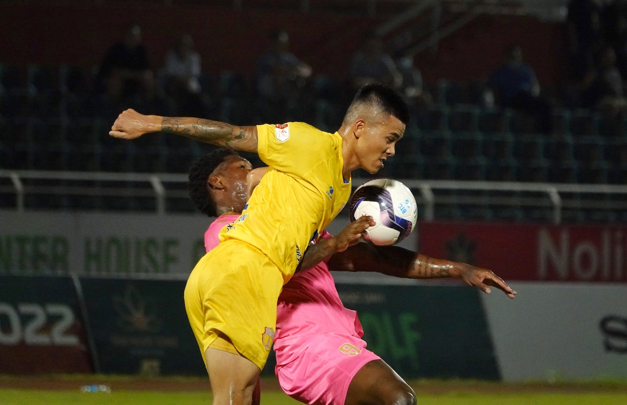 Hòa 2-2 đầy kịch tính, cả Nam Định lẫn Sài Gòn FC tiếp tục gặp khó ở V-League 2022