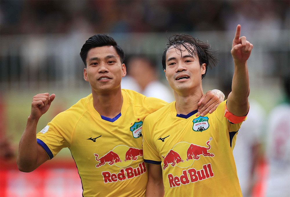 HAGL tiến thần tốc, vô địch thì… từ từ
