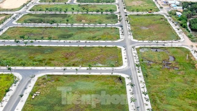 Ngân hàng liên tục hạ giá tài sản phát mại vẫn không ai mua ảnh 1