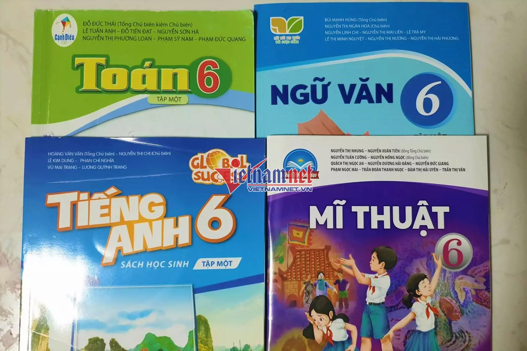 Trường học dùng 4 bộ SGK khác nhau: 'Giáo viên rất có trách nhiệm'