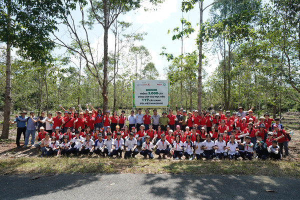 Trồng 3.000 cây xanh ở Khu bảo tồn thiên nhiên - văn hóa Đồng Nai