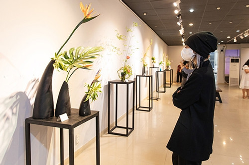Triển lãm khám phá vẻ đẹp của hoa đạo Ikebana Nhật Bản