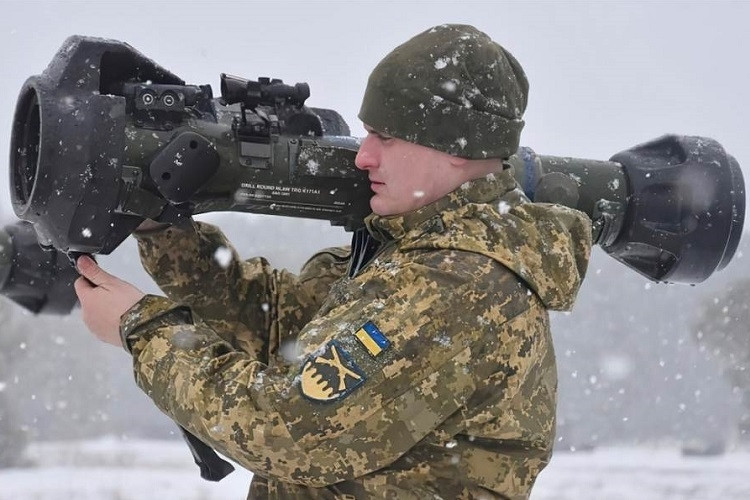 Hé lộ đường dây buôn bán vũ khí phương Tây viện trợ cho Ukraine