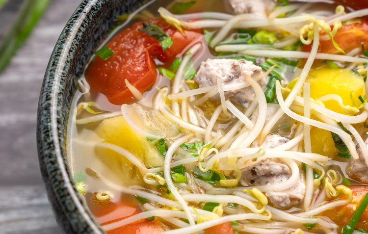 Nồi canh chua mùa nóng