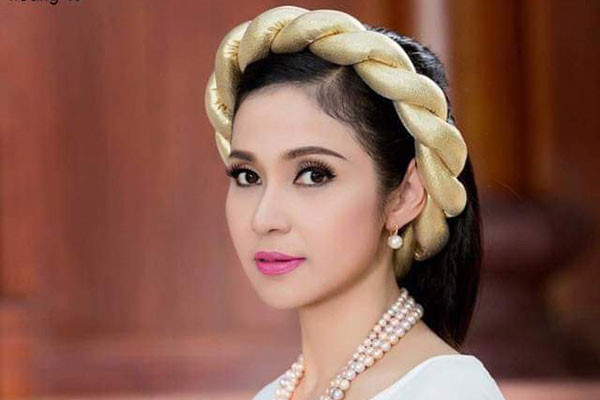Việt Trinh vượt qua cám dỗ để nuôi con