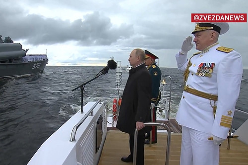 Hình ảnh ông Putin dự lễ kỷ niệm Ngày Hải quân Nga