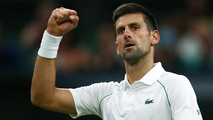 Wimbledon 2022: Djokovic chật vật hạ tay vợt hạng 104 thế giới