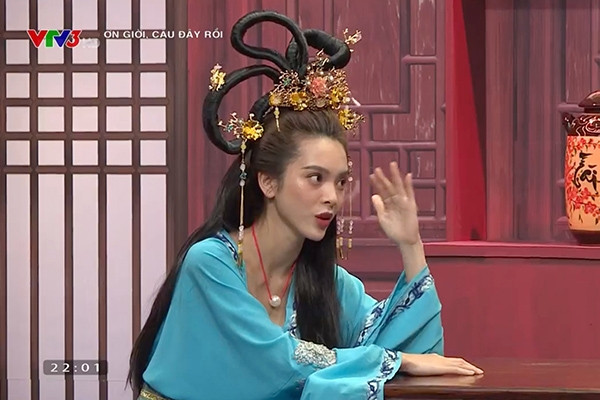 Bật cười vì Quỳnh Lương 'Lối nhỏ vào đời' giả mù nhưng chạy như bay ở 'Ơn giời'