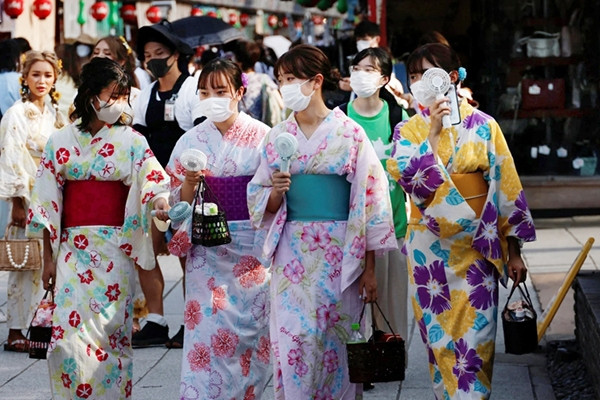 Nhật Bản tìm cách ngăn phụ nữ gầy thêm