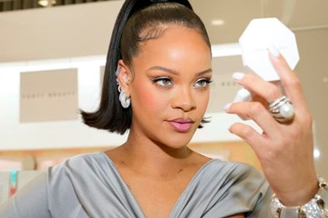 Sở hữu 1,4 tỷ USD, Rihanna là nữ tỷ phú tự thân trẻ nhất nước Mỹ