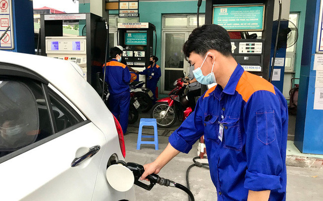 Rising petrol prices contribute over US$385 million to state budget revenue