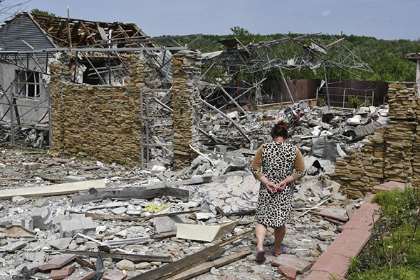 Lãnh đạo Anh-Ukraine điện đàm, giới chức Donetsk kêu gọi sơ tán dân khẩn cấp