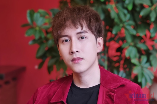 VP Bá Vương: Gen Z đi xe máy, ở nhà thuê bỏ gần 10 tỷ làm MV