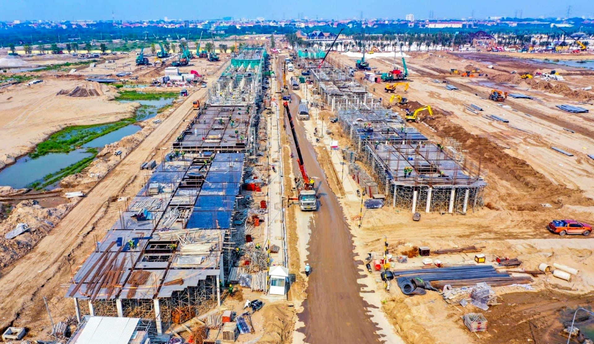 Bất động sản tỉnh ven Hà Nội lập đỉnh giá gần 200 triệu đồng/m2 - 2