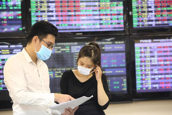 Vietnam eyes stock market’s upgrade to emerging status before 2025