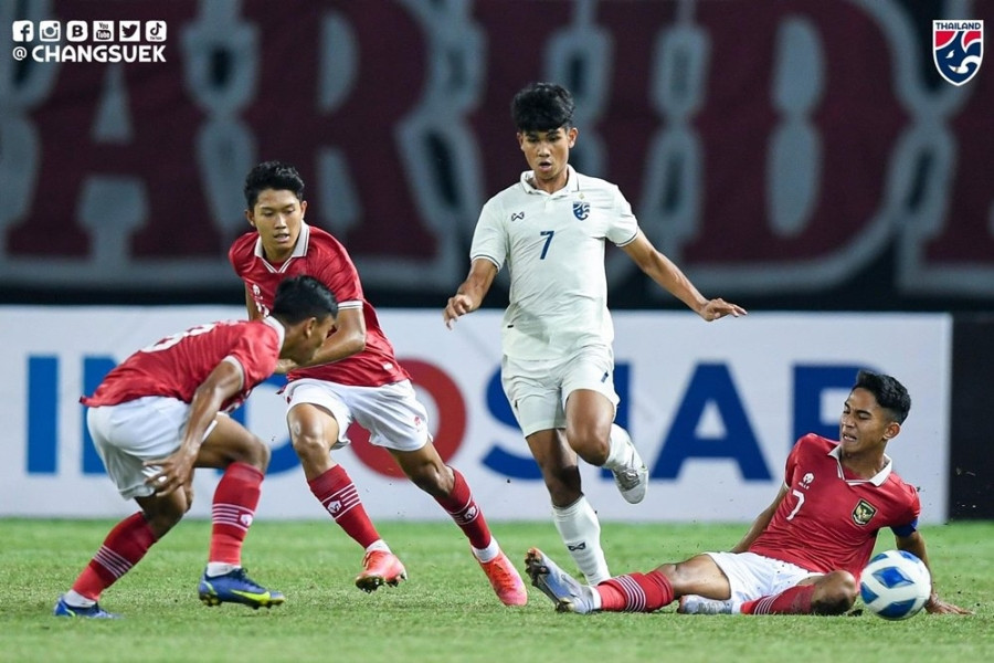 U19 Thái Lan và Indonesia cưa điểm, U19 Việt Nam hưởng lợi