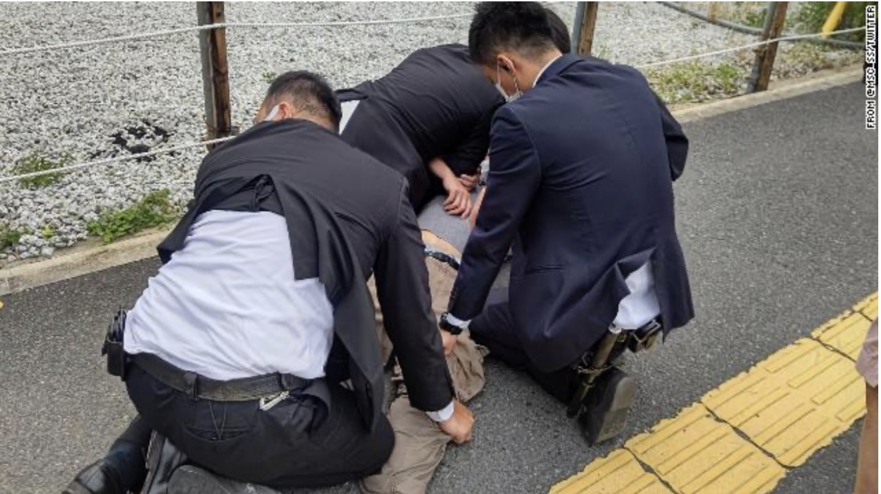Nam nghi phạm bắn cựu Thủ tướng Abe Shinzo