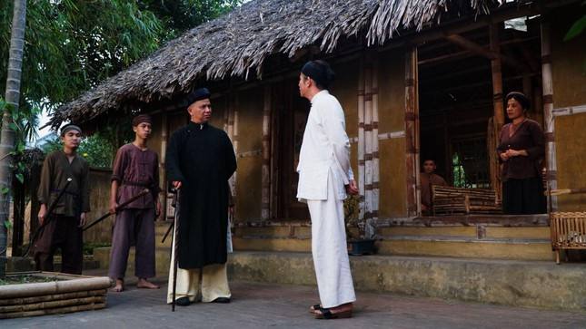 Hôn nhân hạnh phúc của Ông cố vấn Vũ Đình Thân và vợ kém 10 tuổi - 5