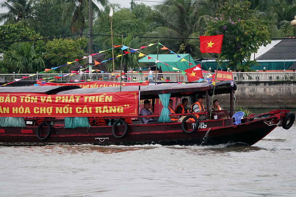 Những thói quen thường xuyên làm hại ô tô