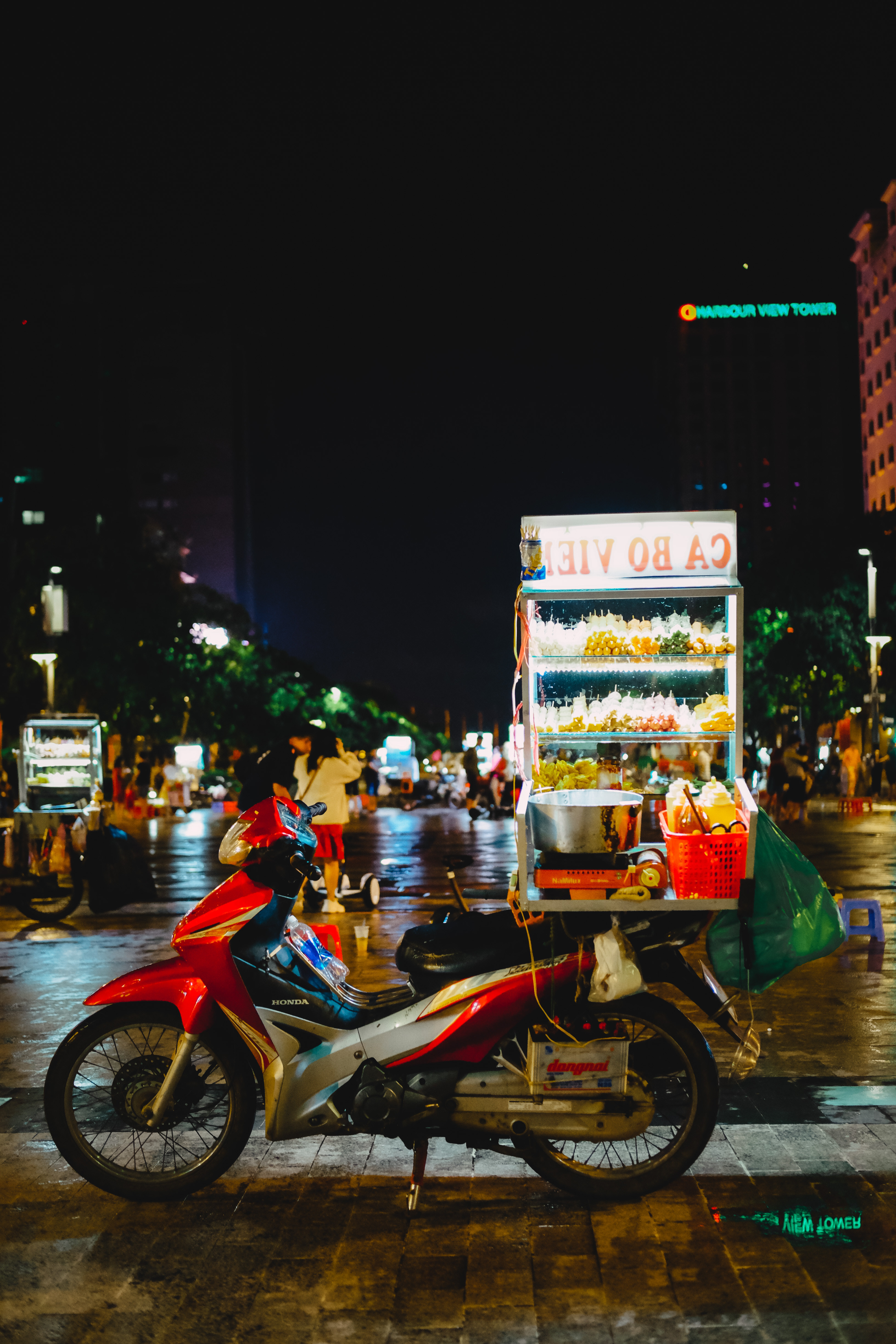 Sài Gòn Lấp Lánh Ánh Đèn Trong Đêm, Làm Say Lòng Khách Du Lịch
