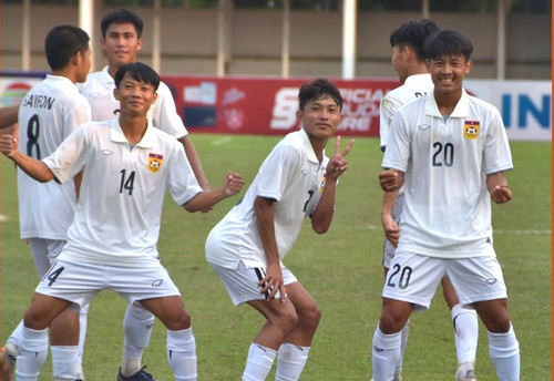 Đè bẹp U19 Singapore, Lào đoạt vé đầu tiên vào bán kết U19 Đông Nam Á