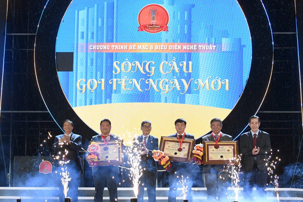 Lễ hội tôm hùm góp phần kích cầu du lịch Phú Yên