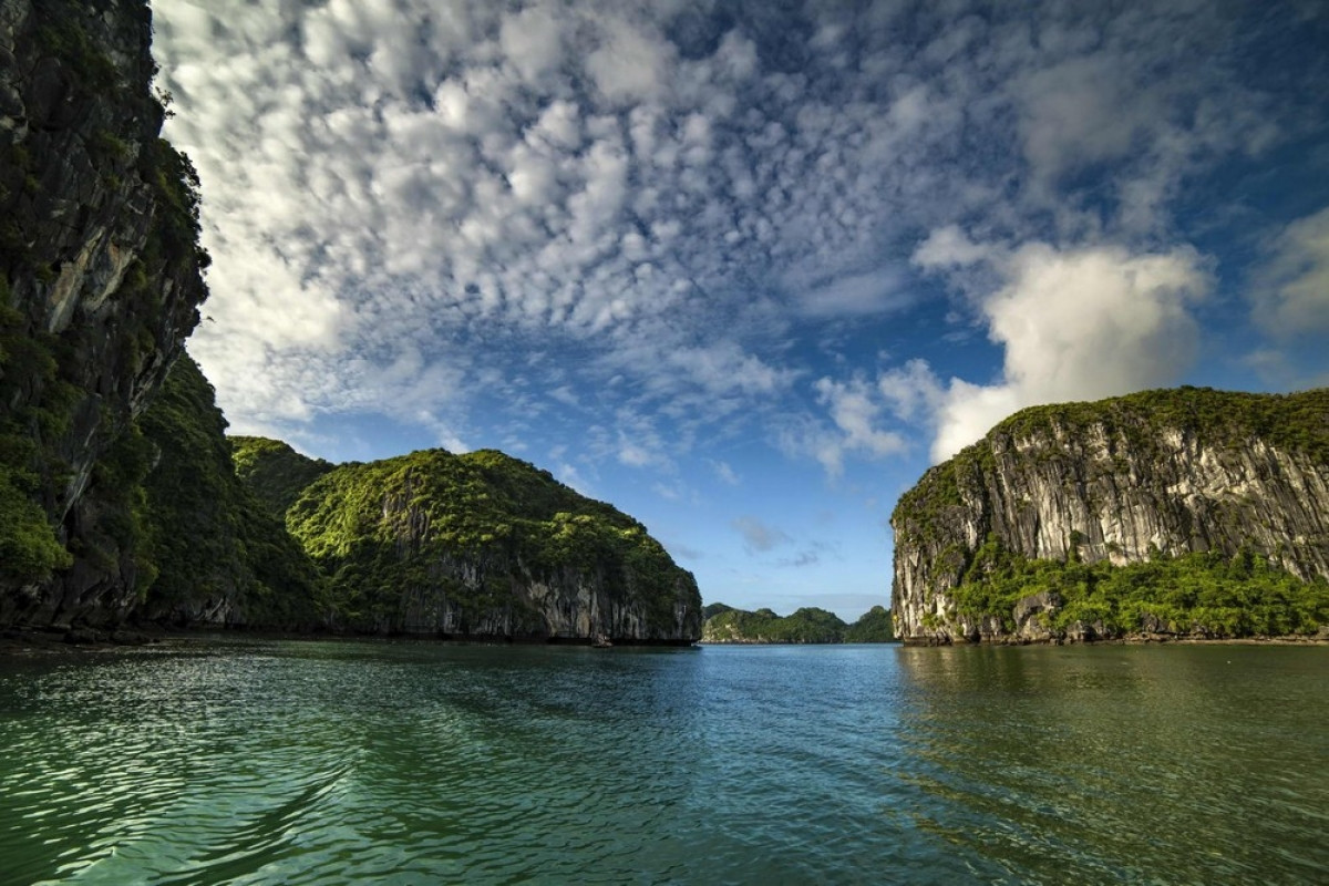 lan ha bay among most beautiful places to visit in southeast asia picture 1