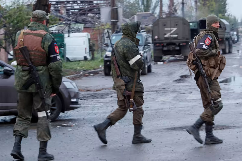 Anh nói Nga lập quân đoàn mới, Ukraine tuyên bố Moscow mất 42.800 binh sỹ