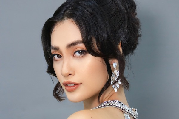 Hoa hậu Nông Thuý Hằng: 'Gia đình bạn trai tôi cực giàu...'