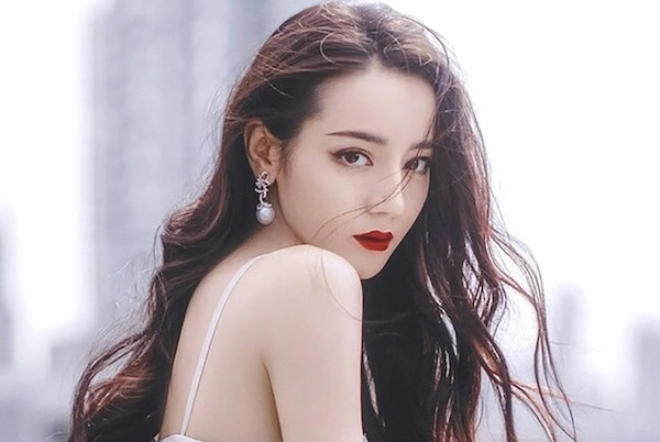 Địch Lệ Nhiệt Ba thắng kiện vụ bị đồn bán dâm