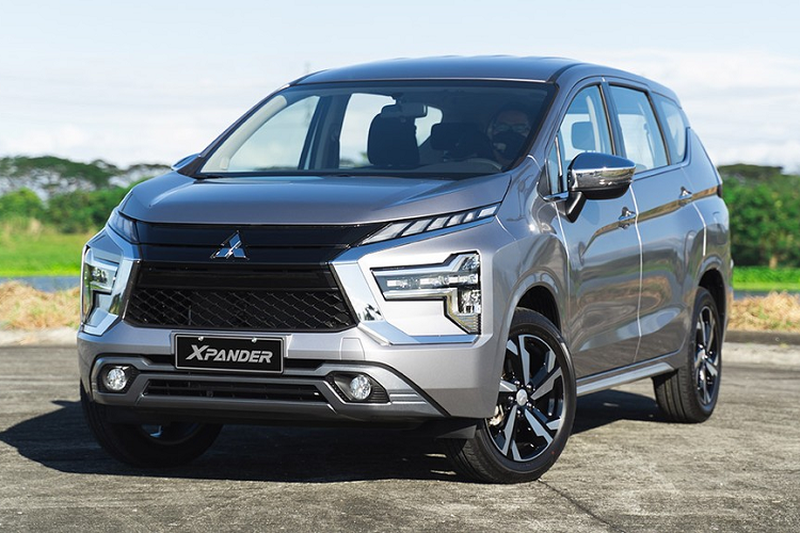 Top 10 xe bán chạy tháng 7: Mitsubishi Xpander bứt tốc, VinFast Lux A2.0 gây bất ngờ