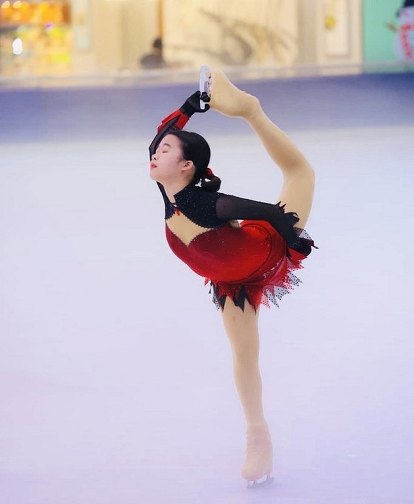 Five Vietnamese skaters to compete at int'l figure skating competition ảnh 1