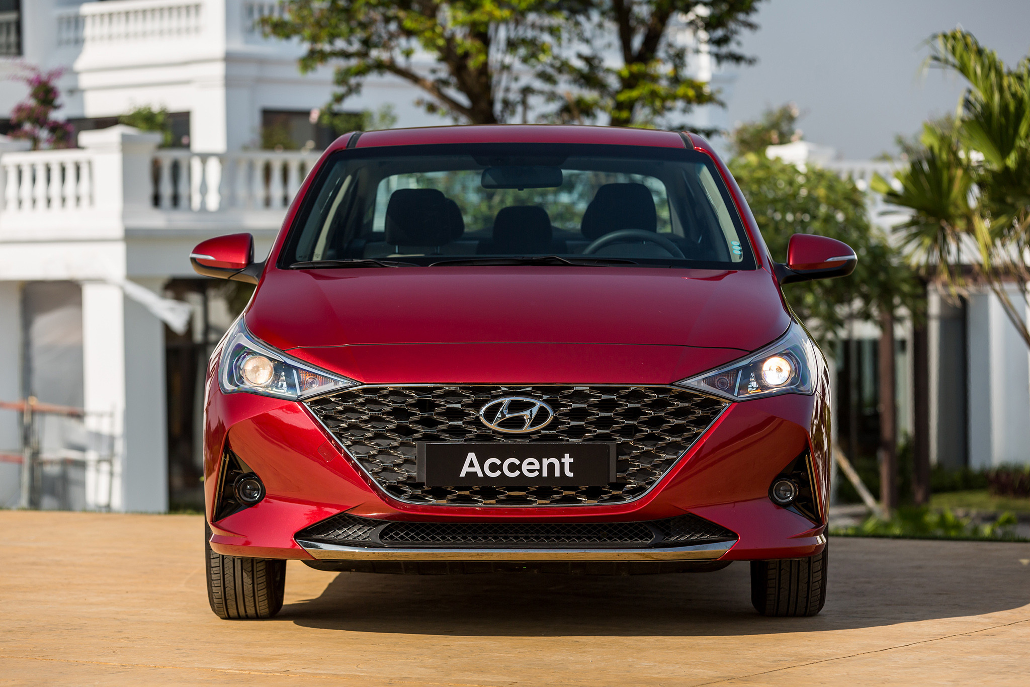 Top xe sedan giá rẻ tháng 7: Hyundai Accent vẫn cho Toyota Vios, Honda City 'hít khói'