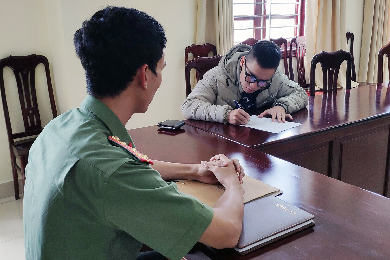 Thanh niên đăng Tiktok xúc phạm người miền Trung bị công an triệu tập