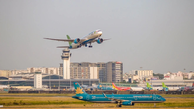 Giá vé máy bay dịp 2/9 đắt hơn ngày thường 2,5 triệu đồng