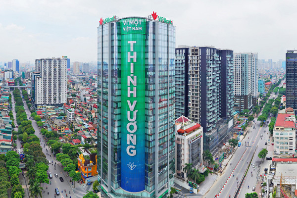 VPBank lập kỷ lục Việt Nam với biển quảng cáo in tên hơn 10.000 CBNV