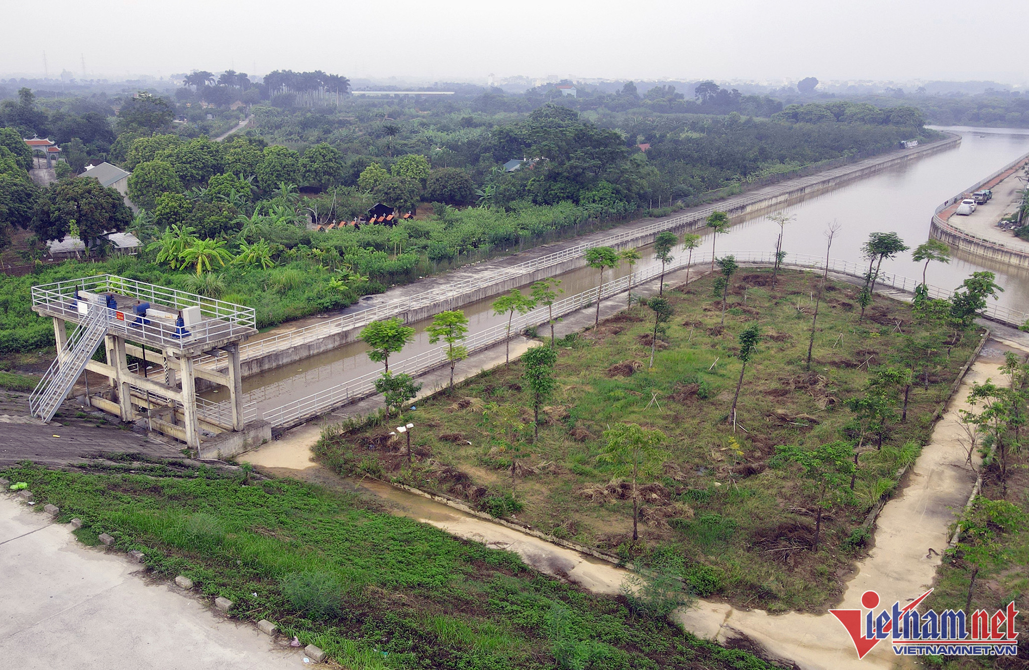 Hệ thống kênh dẫn nước từ Trạm bơm Yên Nghĩa ra sông Đáy cũng đã được hoàn thiện từ nhiều năm nay.