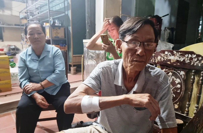 Ông nội bàng hoàng khi phát hiện cháu trai bất tỉnh trong tủ đông