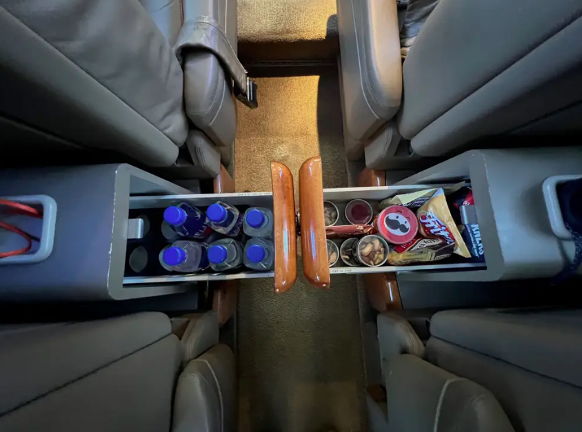 gia ve may bay anh 12