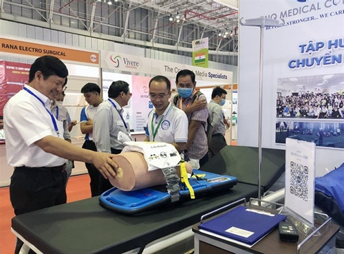 Vietnam seeks foreign investment in medical devices production