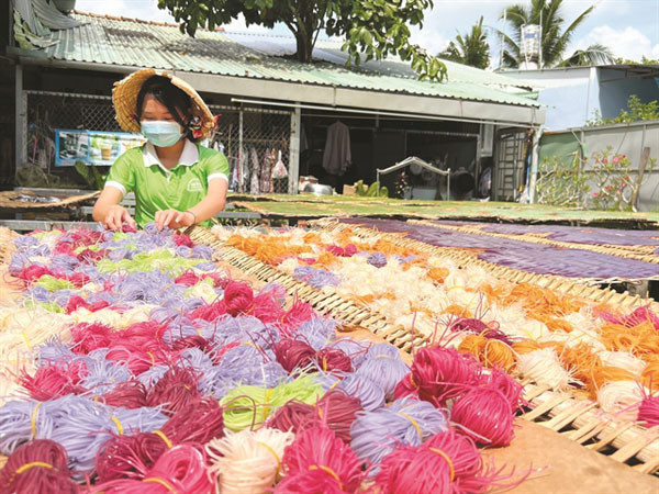 Discover the exquisite rainbow rice noodles of Can Tho