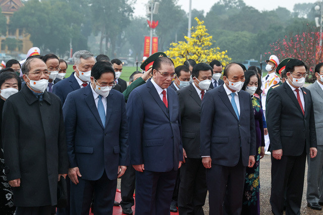 Lãnh đạo Đảng, Nhà nước vào Lăng viếng Chủ tịch Hồ Chí Minh