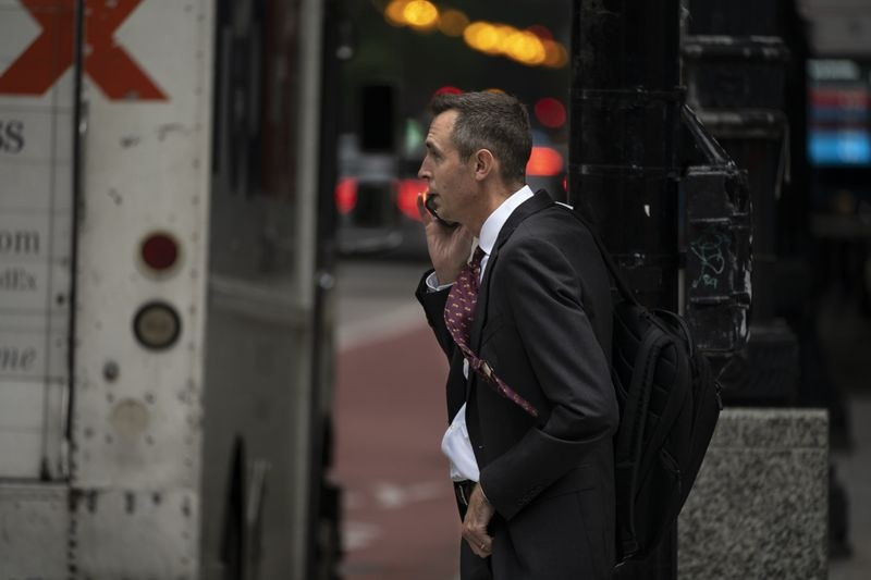 thi truong vang anh 2