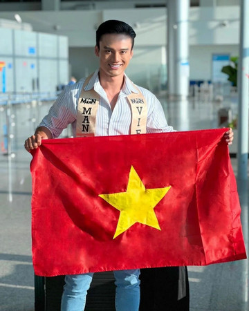 Minh Khac represents Vietnam at Man of The Year 2022