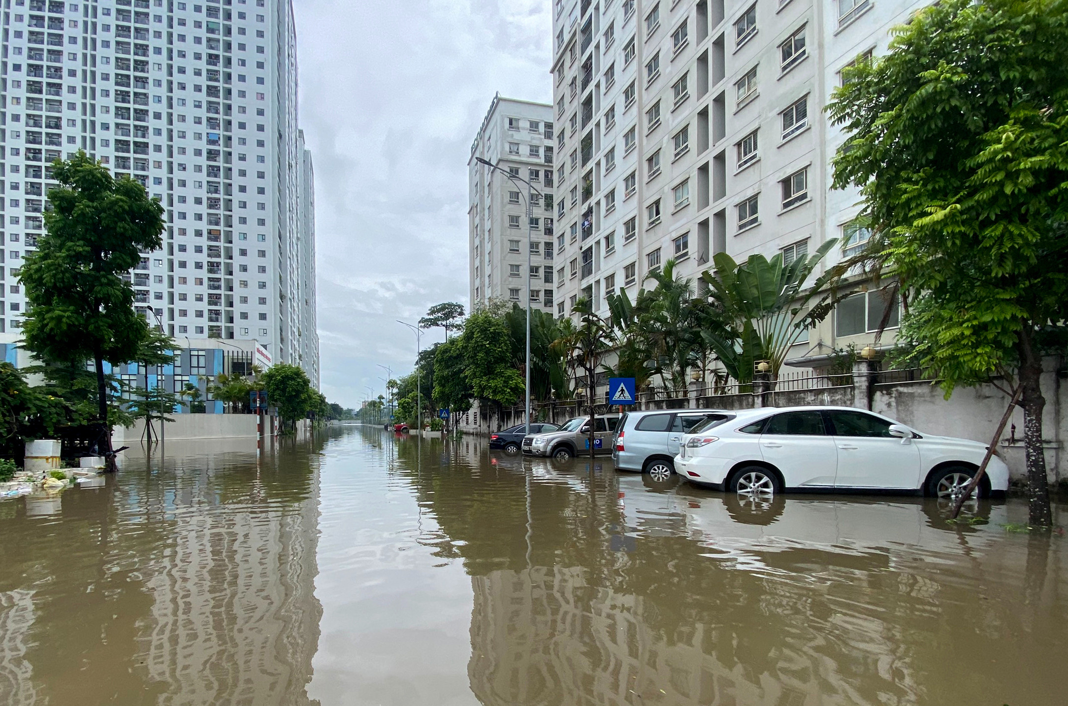 Úng ngập ở Hà Nội: Cần đào 700ha ao hồ còn thiếu trong quy hoạch