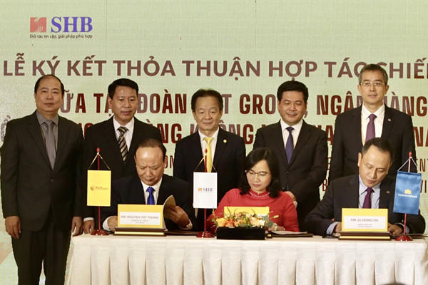 T&T Group, SHB hợp tác chiến lược với Vietnam Airlines, Đường sắt Việt Nam