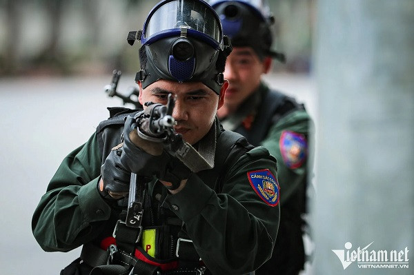 Hàng chục cảnh sát phá đường dây đánh bạc 70 tỷ ở Đà Nẵng